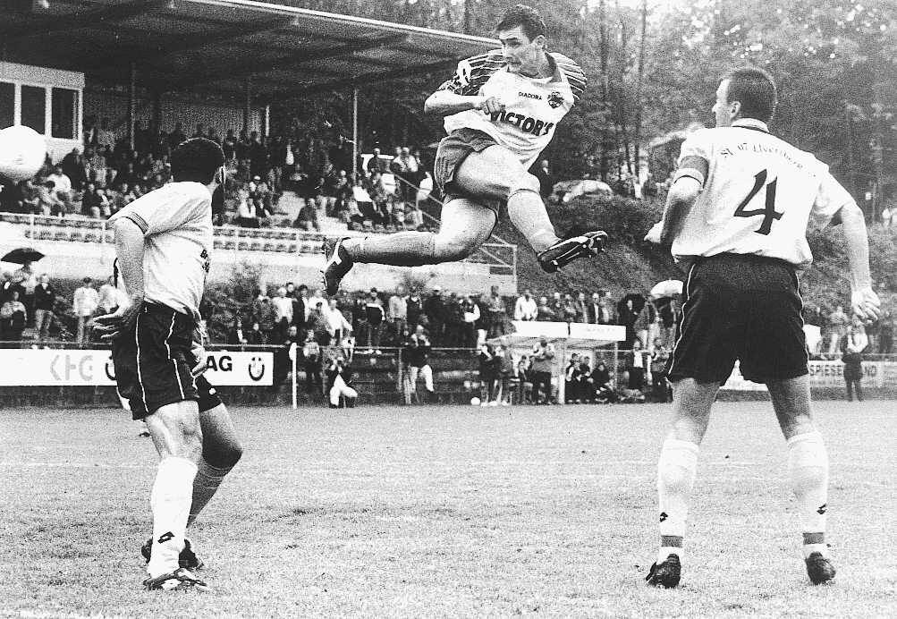 Die Anfänge eines Weltstars — Miroslav Klose am 14.05.1999 in der Regionalliga. Foto: Imago Images